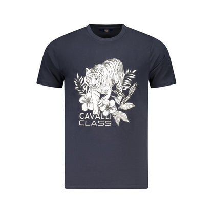 T-Shirt by Cavalli Class for men in cotton blue & print features an on trend silhouette, perfectly showcasing a on trend short-sleeve and crew neckline for an elevated aesthetic.