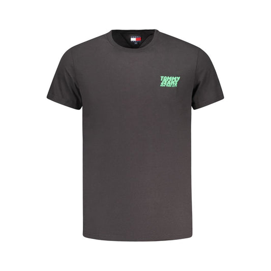 T-Shirt by Tommy Hilfiger for men in cotton black features an on trend silhouette, perfectly showcasing a on trend short-sleeve and for an elevated aesthetic.