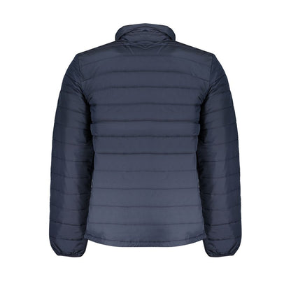 This Jacket by Timberland for men in nylon & polyester blue & print showcases a magnificent silhouette, meticulously crafted with a distinctive and functional pockets for a magnificent finish.