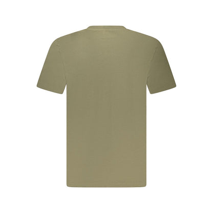 T-Shirt by Timberland for men in organic cotton green & print showcases a chic silhouette, artfully detailed with a chic and for a chic finish.