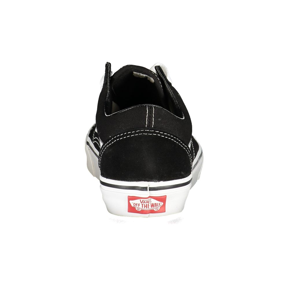 Sneakers by Vans for men in polyester polyethylene leather black, signature & striped features an opulent silhouette from the Men's Skater Polyester Polyethylene Leather Sneakers collection, showcasing a signature skater style with an opulent finish.