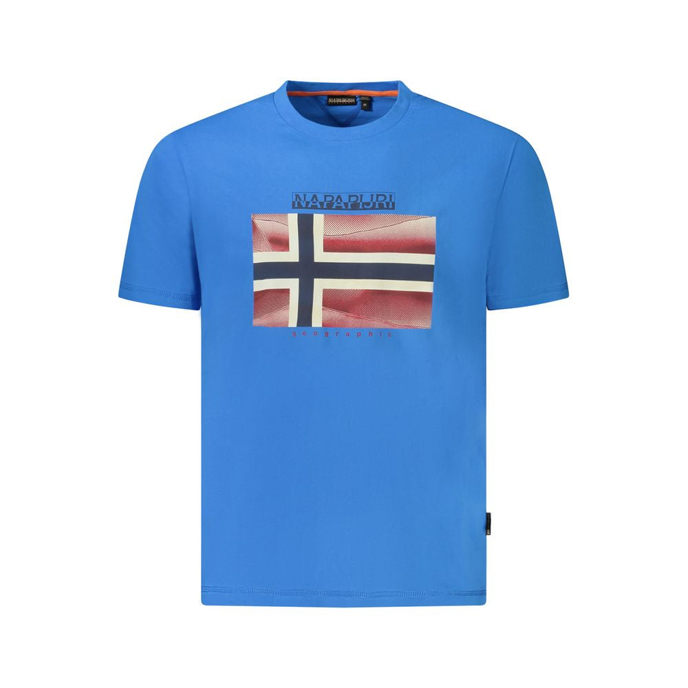 T-Shirt by Napapijri for men in organic cotton blue & print features an on trend silhouette, perfectly showcasing a on trend short-sleeve and crew neckline for an elevated aesthetic.