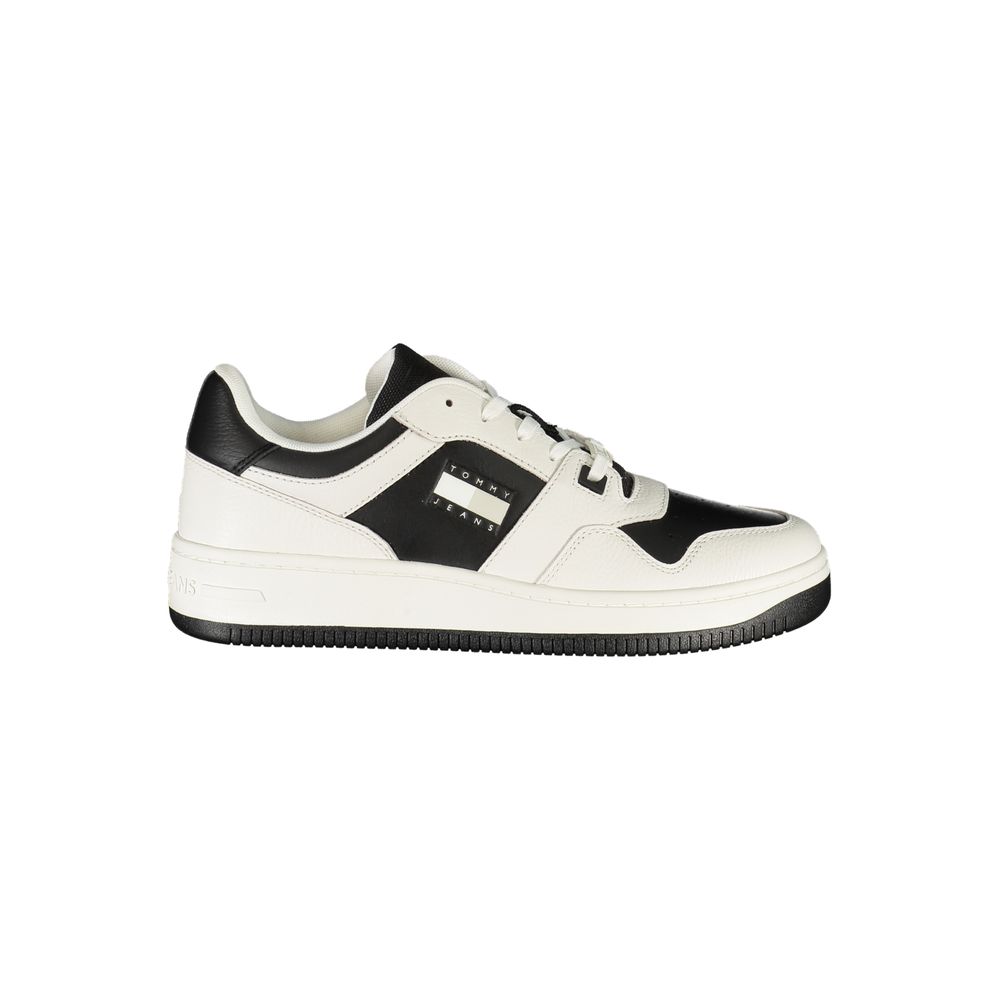 Athletic Sneakers Tommy Hilfiger men polyester polyethylene leather black & white featuring a avant-garde Crisp Men's Athletic Polyester Polyethylene Leather Sneakers design with a avant-garde athletic style for a refined finish.