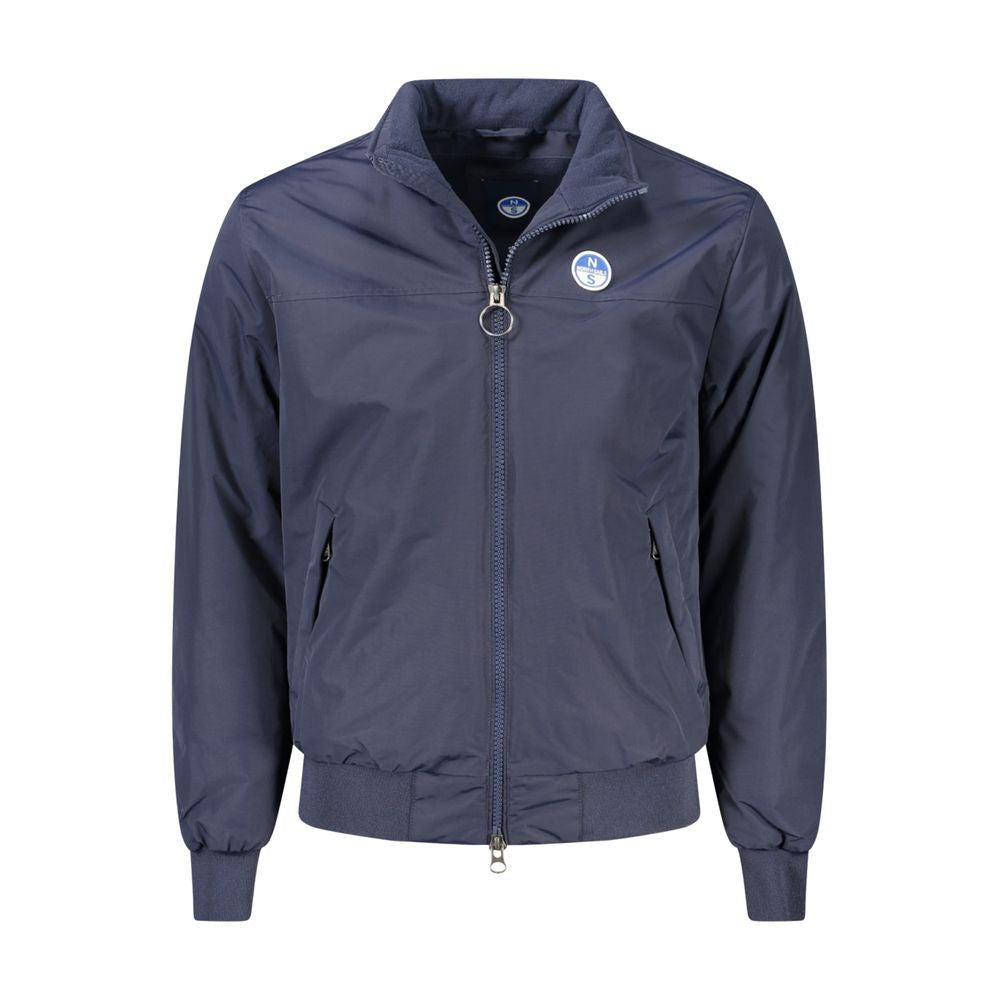 This Bomber Jacket by North Sails for men in plastic polyamide blue exhibits a edgy silhouette, meticulously detailed with functional pockets and a edgy for a edgy finish.