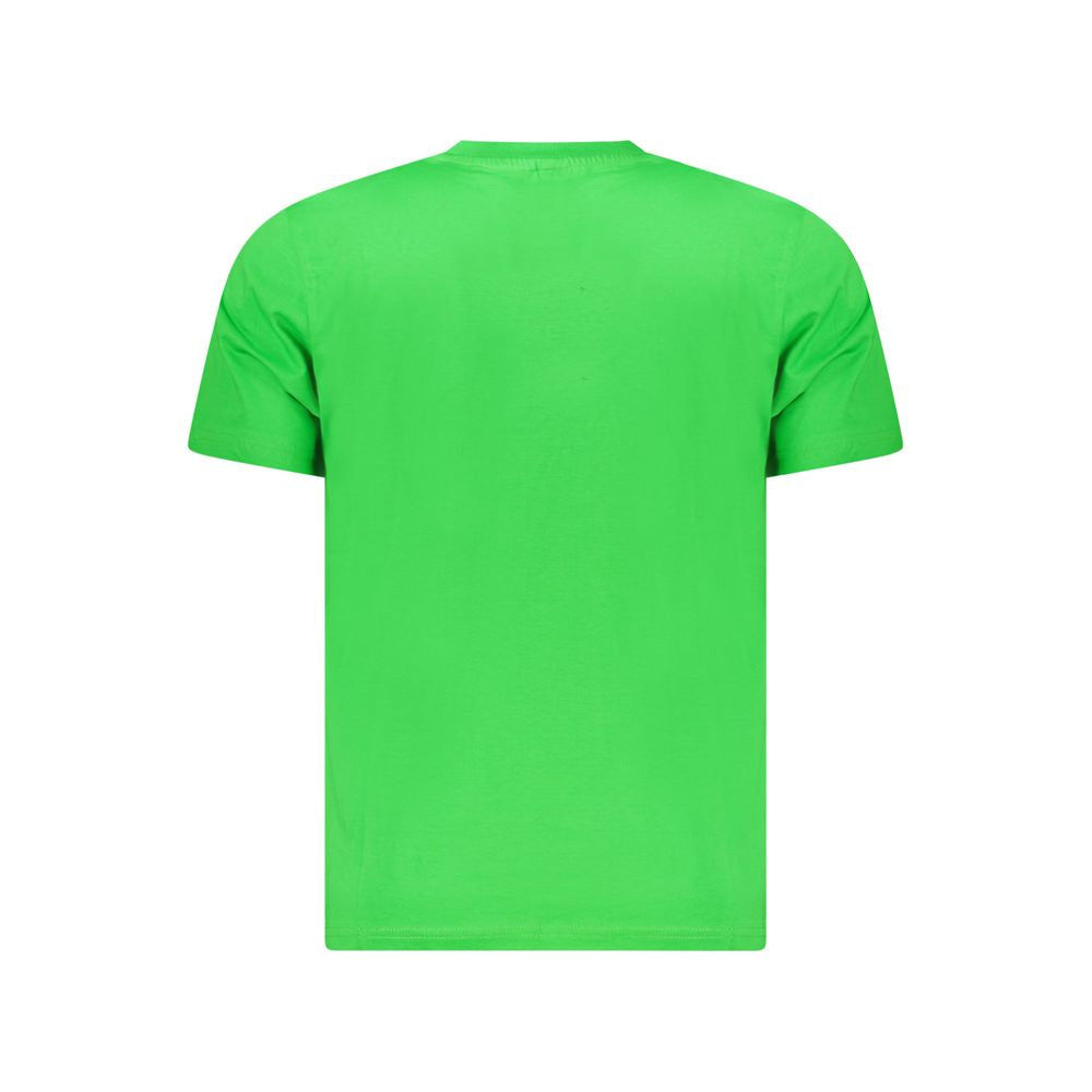 T-Shirt by North Sails for men in cotton green & print features a plush silhouette, showcasing a sophisticated and for a truly plush finish.