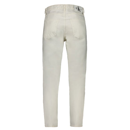 Jeans by Calvin Klein for men in denim cotton white presents a refined pantology silhouette, artfully defined by a refined pantology straight-leg, long, and a sophisticated .