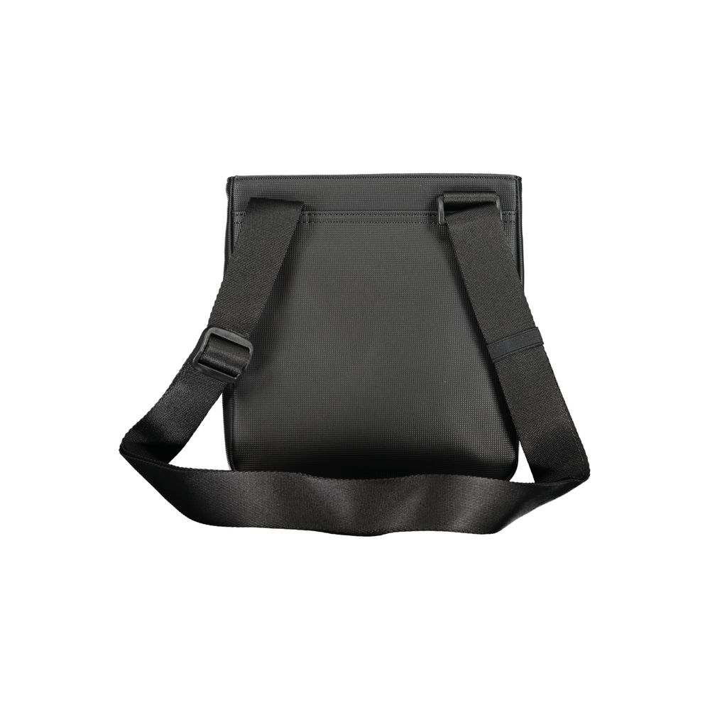 Shoulder Bag by Tommy Hilfiger for men in polyethylene black features a effortless sophistication silhouette, secured by a zipper with ample external-pockets & internal-pockets and versatile shoulder-strap & adjustable-strap for a effortless sophistication finish.