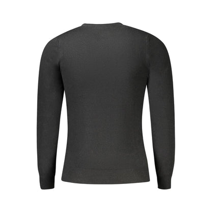 This Sweater by Cavalli Class for men in polyamide polyester viscose black presents a understated silhouette, featuring a sophisticated crew neckline and for a understated finish.