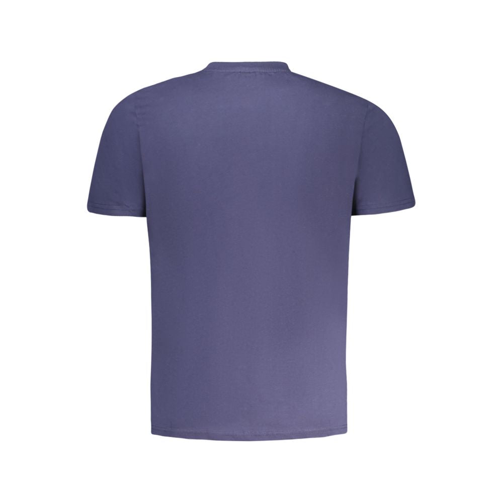 T-Shirt by North Sails for men in cotton blue & print showcases a fashionable silhouette, elegantly detailed with a fashionable and crew neckline for a sophisticated, high-fashion look.