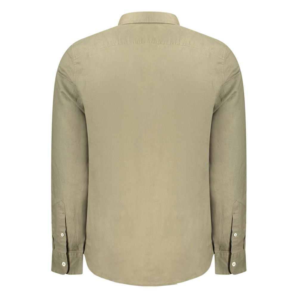 Shirt by Timberland for men in cotton green features an polished silhouette, showcasing a sophisticated and detail for a truly polished finish.