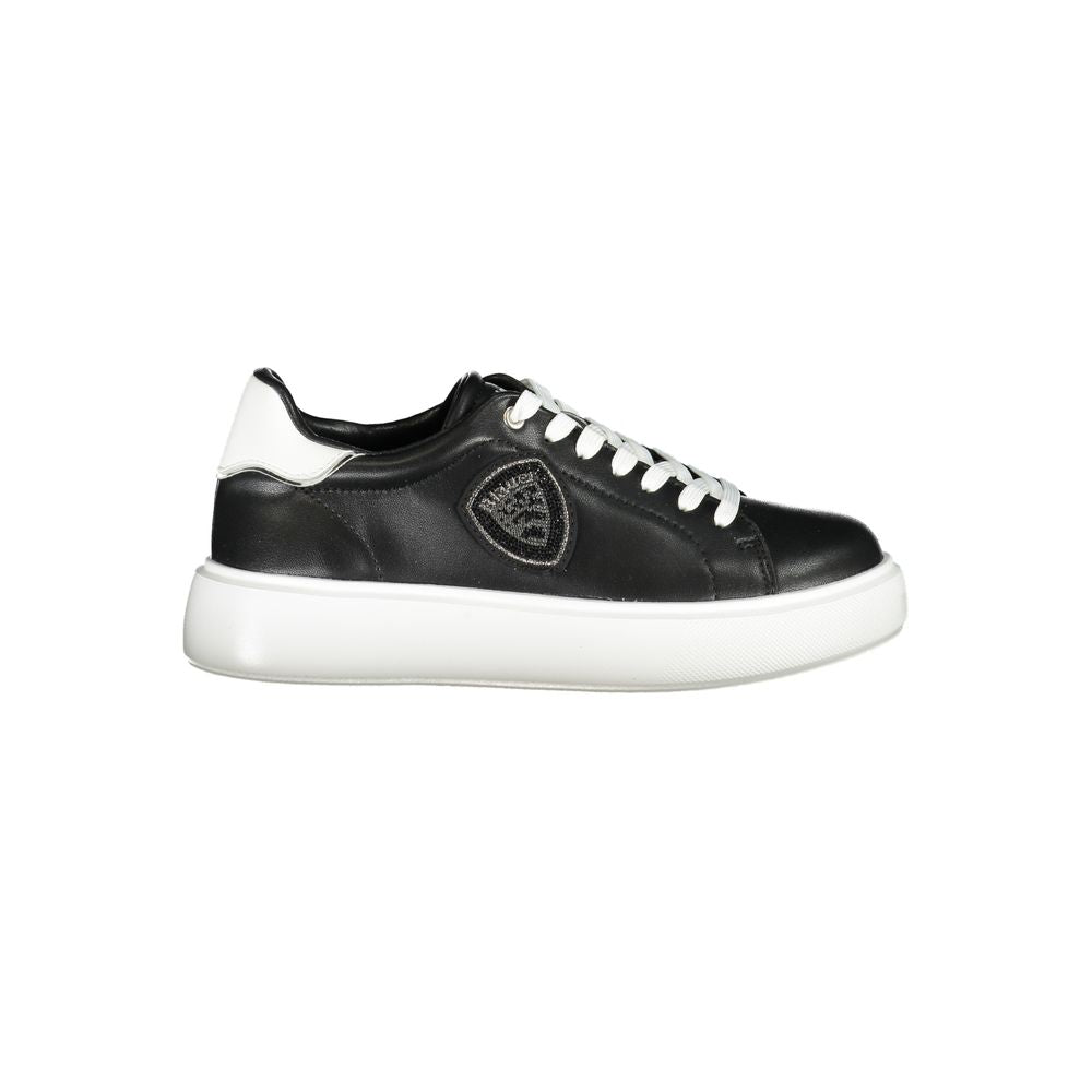 Sneakers by Blauer for women in polyester polyurethane leather & rhinestone black & white features a sumptuous design, perfectly showcasing the sumptuous low-top style of this Women's Low-Top Polyester Polyurethane Leather & Rhinestone Sneakers.