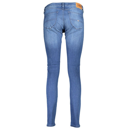 Pants by Tommy Hilfiger for women in stretch denim cotton blue features a enduring silhouette, showcasing a enduring skinny and long with a low rise for a premium, tailored aesthetic.