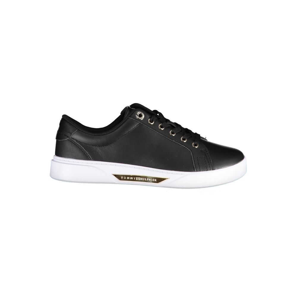 Sneakers by Tommy Hilfiger for women in polyester polyethylene leather black features an sumptuous design from the Women's Casual Polyester Polyethylene Leather Sneakers collection, highlighting a sumptuous casual style for a premium, high-fashion look.