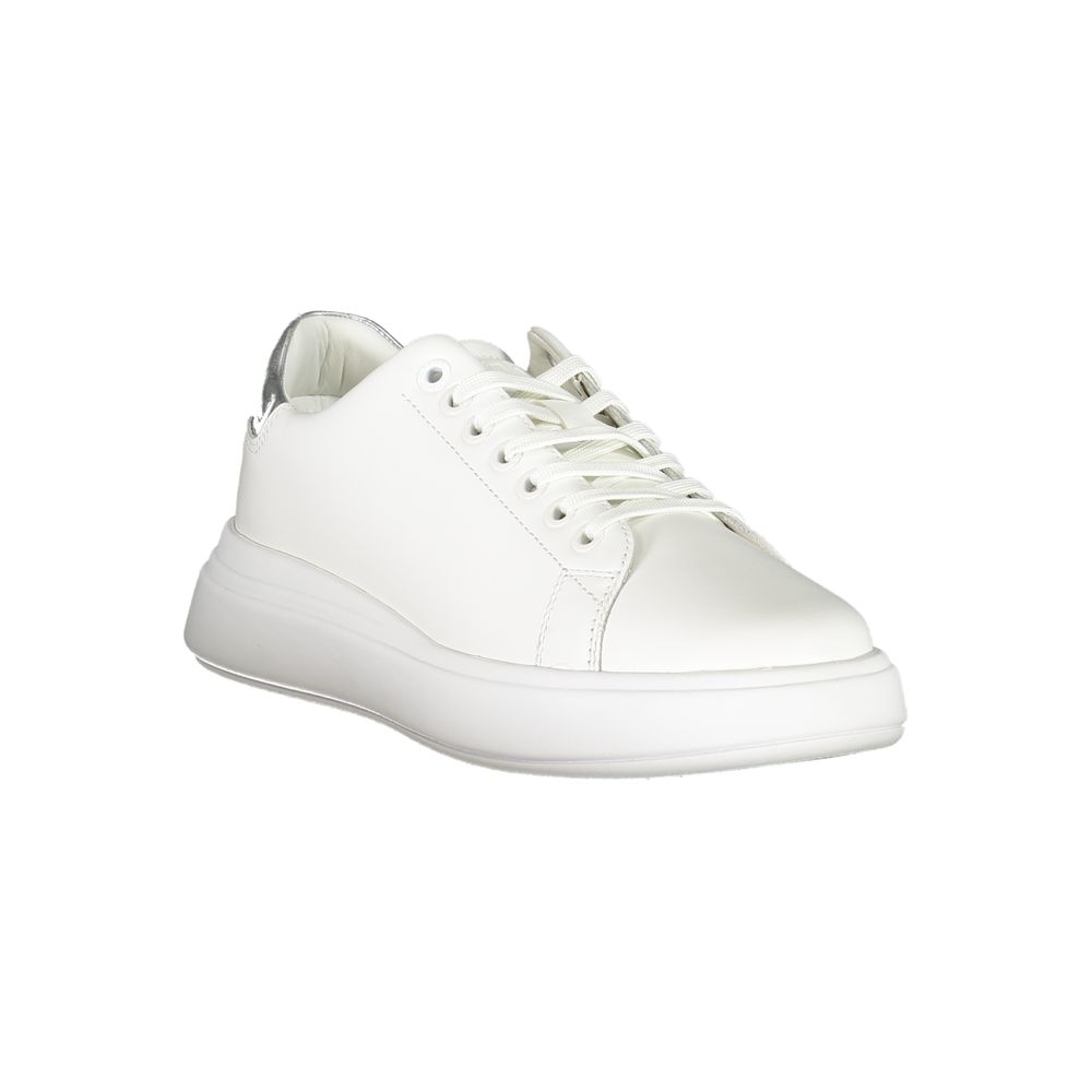 Sneakers by Calvin Klein for women in polyester polyethylene leather white features a sumptuous design, perfectly showcasing the sumptuous casual style of this Women's Casual Polyester Polyethylene Leather Sneakers.