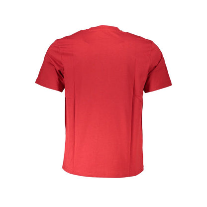 T-Shirt by North Sails for men in cotton red & print showcases a fashionable silhouette, elegantly detailed with a fashionable and crew neckline for a sophisticated, high-fashion look.