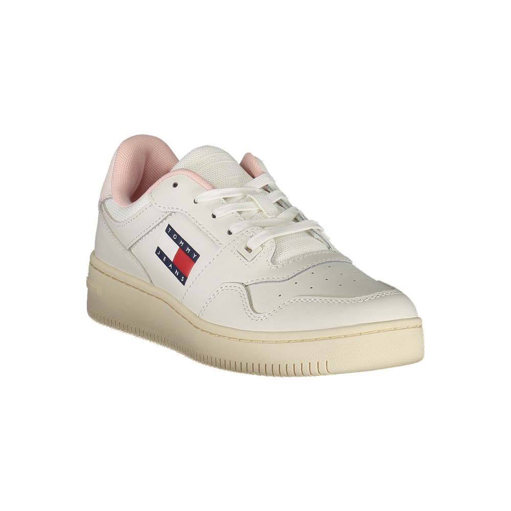 Sneakers by Tommy Hilfiger for women in polyester polyethylene leather pink & white presents a sumptuous silhouette from the Women's Fashion Polyester Polyethylene Leather Sneakers collection, showcasing a sumptuous fashion style for an elevated aesthetic.