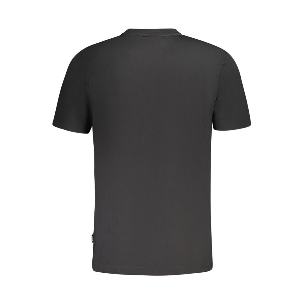 T-Shirt by Fila for men in cotton black & print showcases a dramatic silhouette, elegantly detailed with a dramatic and for a truly dramatic finish.
