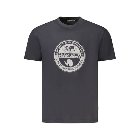 T-Shirt by Napapijri for men in organic cotton black & print showcases a chic silhouette, artfully detailed with a chic crew neckline and for a chic finish.