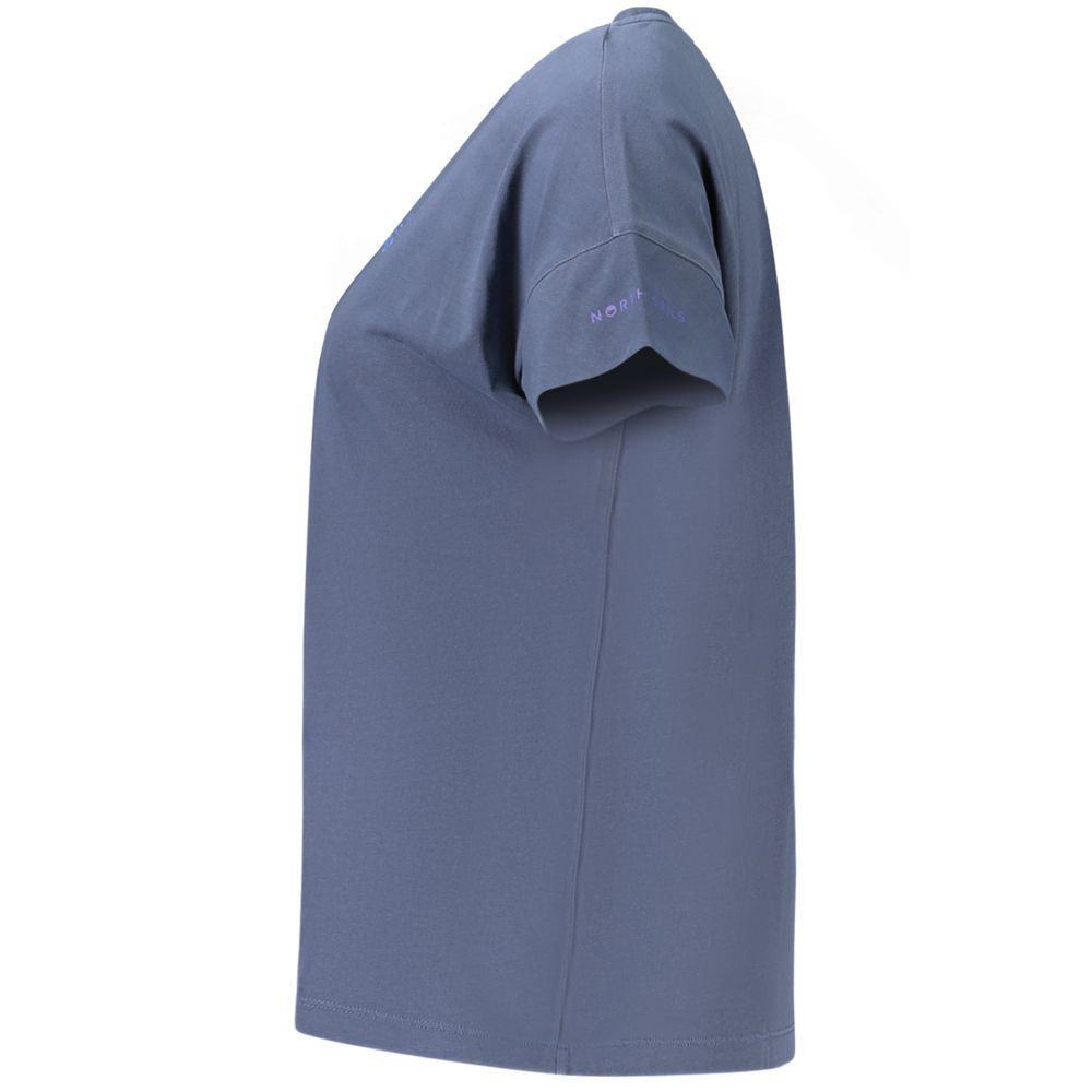 T-Shirt by North Sails for women in cotton blue & print showcases a fashionable silhouette, elegantly detailed with a fashionable and wide-neck neckline for a sophisticated, high-fashion look.