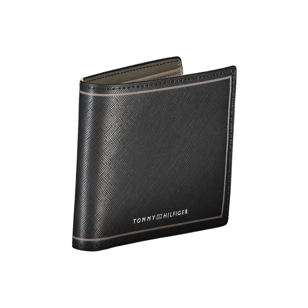 Wallet by Tommy Hilfiger for men in leather black presents a streamlined silhouette, showcasing the sophisticated design of the Leather Wallet collection with functional coin-purse.