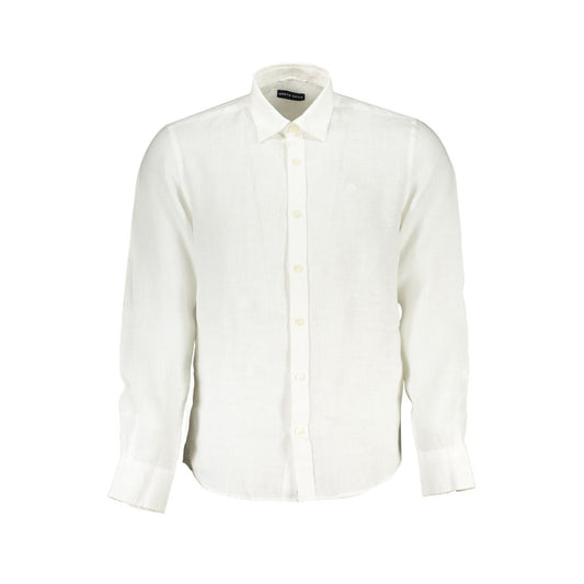 Shirt by North Sails for men in linen white presents a discerning silhouette, showcasing a sophisticated and for a truly discerning finish.