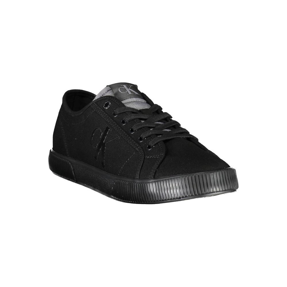 Sneakers by Calvin Klein for men in polyester polyethylene cotton black presents a sumptuous silhouette from the Men's Fashion Polyester Polyethylene Cotton Sneakers collection, showcasing a sumptuous fashion style for an elevated aesthetic.