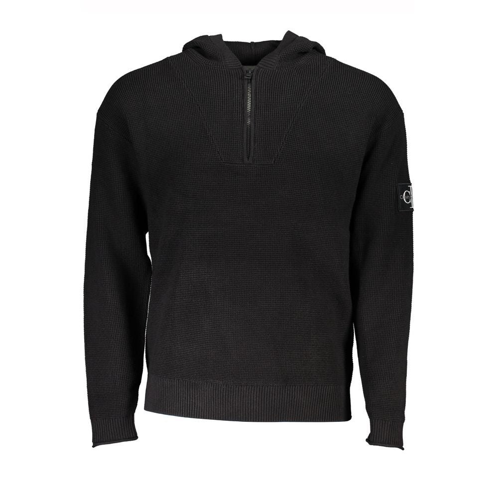This Hooded Sweater by Calvin Klein for men in organic cotton & polyamide black presents a understated silhouette, featuring a sophisticated hooded neckline and for a understated finish.