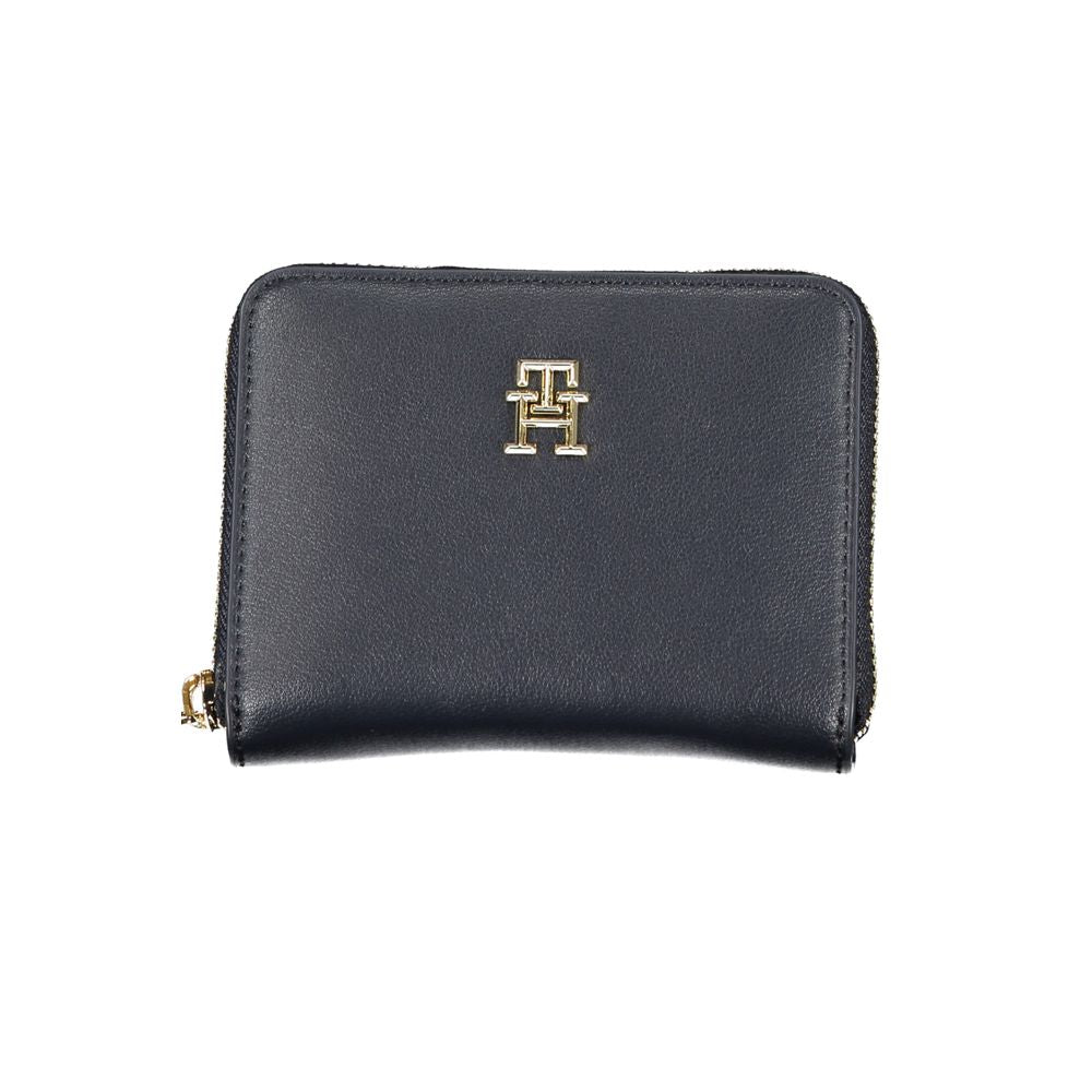 Wallet by Tommy Hilfiger for women in polyester blue presents a refined silhouette, artfully capturing the essence of the Polyester Wallet design with sophisticated coin-purse for a refined look.