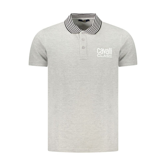 This Polo Shirt by Cavalli Class for men in cotton gray & print presents a flawless silhouette, showcasing flawless short-sleeve detailing and a refined for a truly flawless aesthetic.