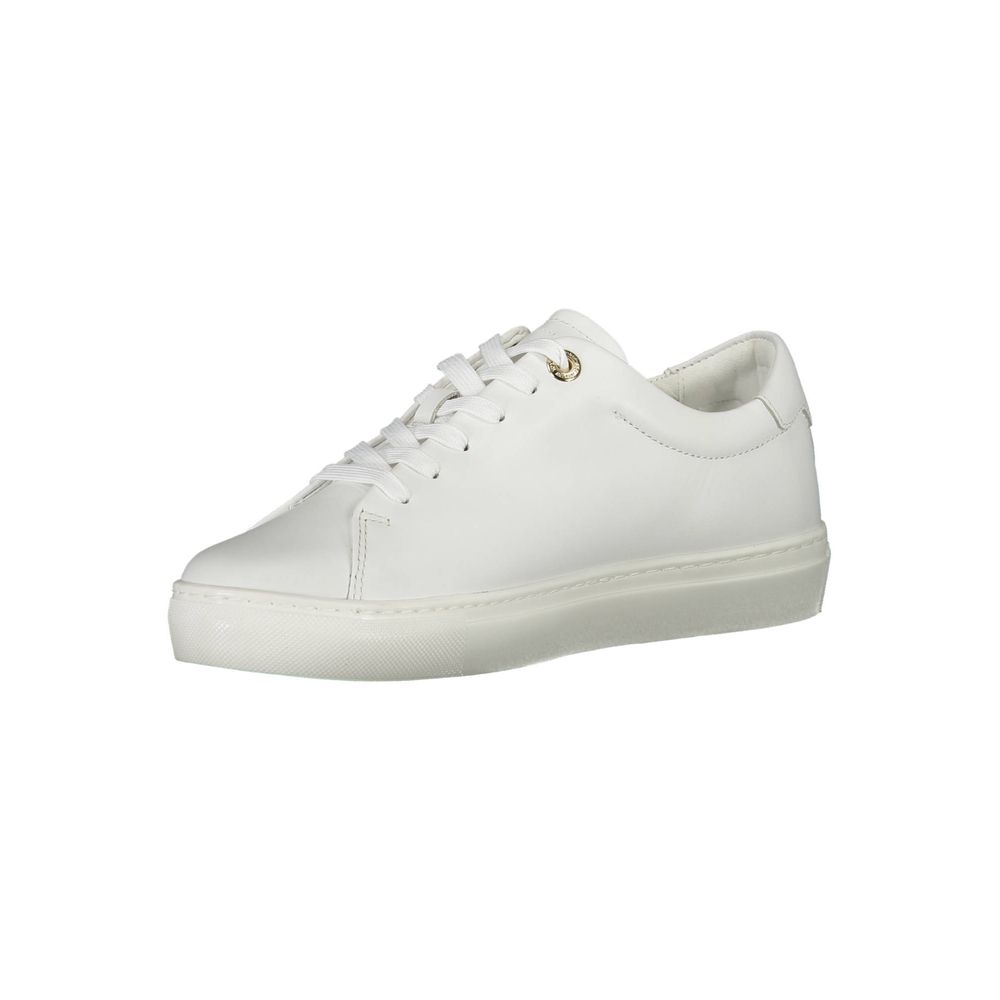Sneakers by Tommy Hilfiger for women in polyester leather white features an sumptuous design from the Women's Casual Polyester Leather Sneakers collection, highlighting a sumptuous casual style for a premium, high-fashion look.