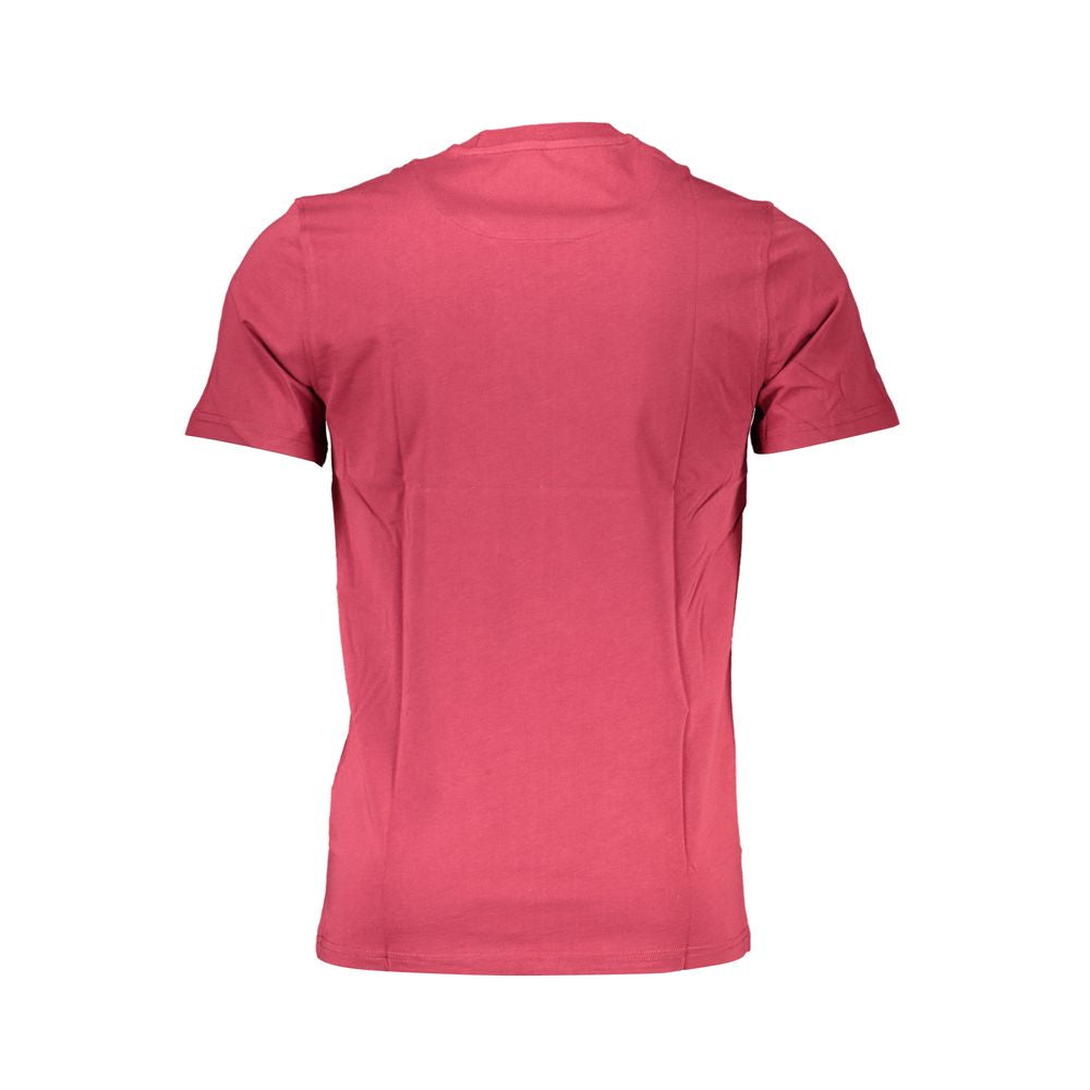 T-Shirt by Harmont & Blaine for men in cotton red showcases a dramatic silhouette, elegantly detailed with a dramatic and for a truly dramatic finish.