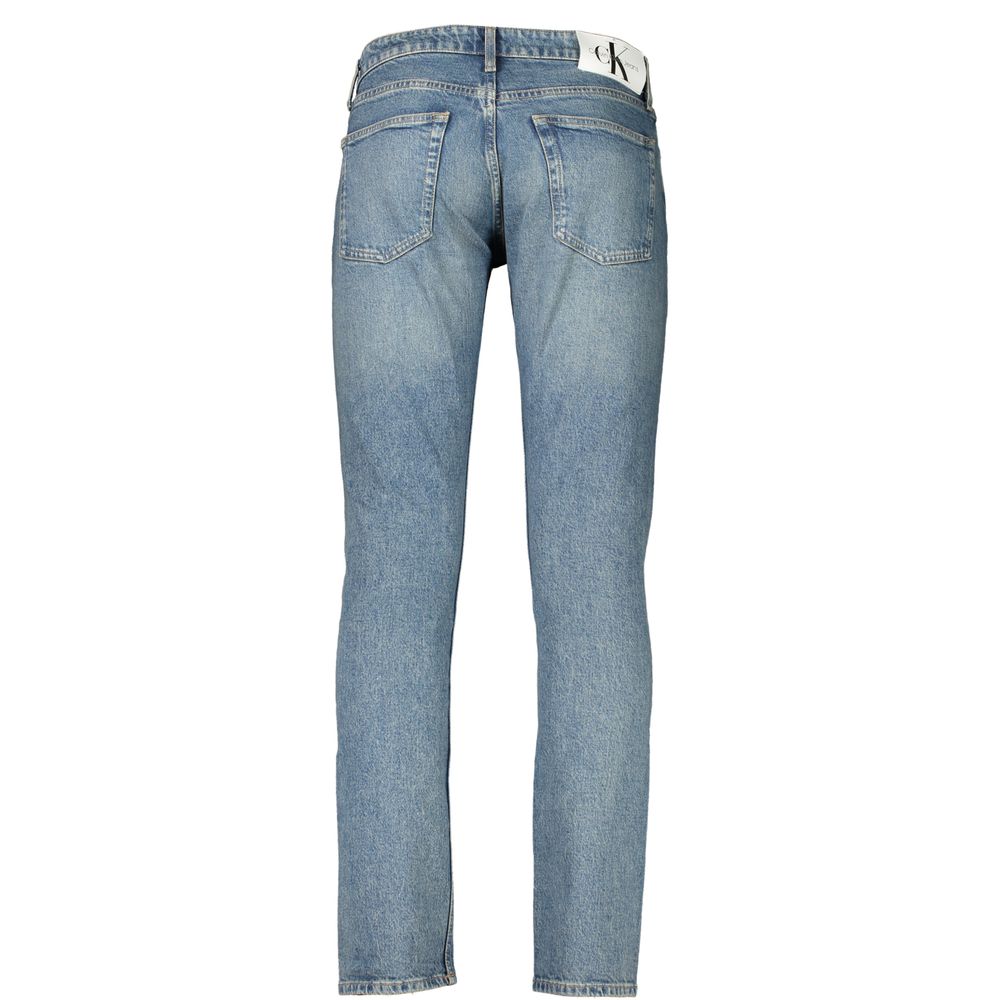 Jeans by Calvin Klein for men in cotton blue features an sophisticated and slim with a precise long, creating a sophisticated and sophisticated silhouette.