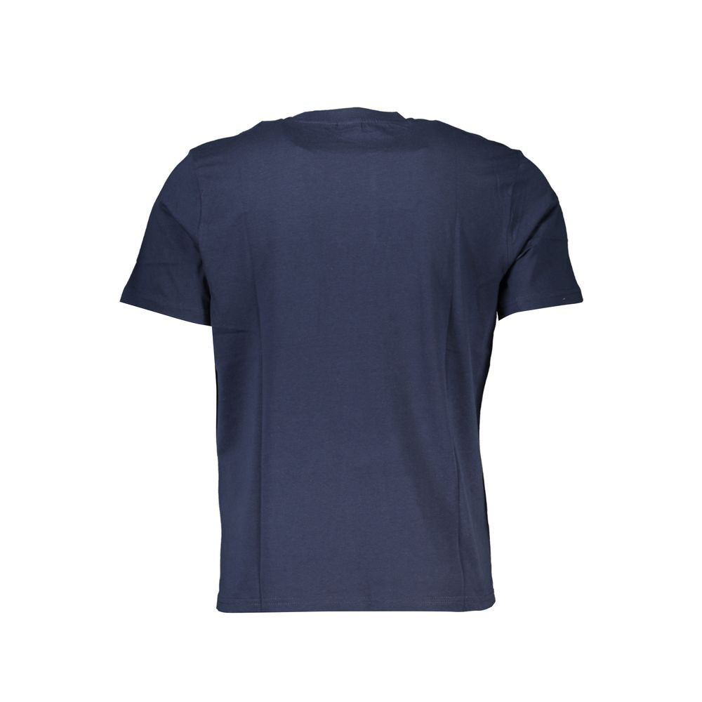 T-Shirt by North Sails for men in cotton blue & print showcases a dramatic silhouette, elegantly detailed with a dramatic crew neckline and for a truly dramatic finish.