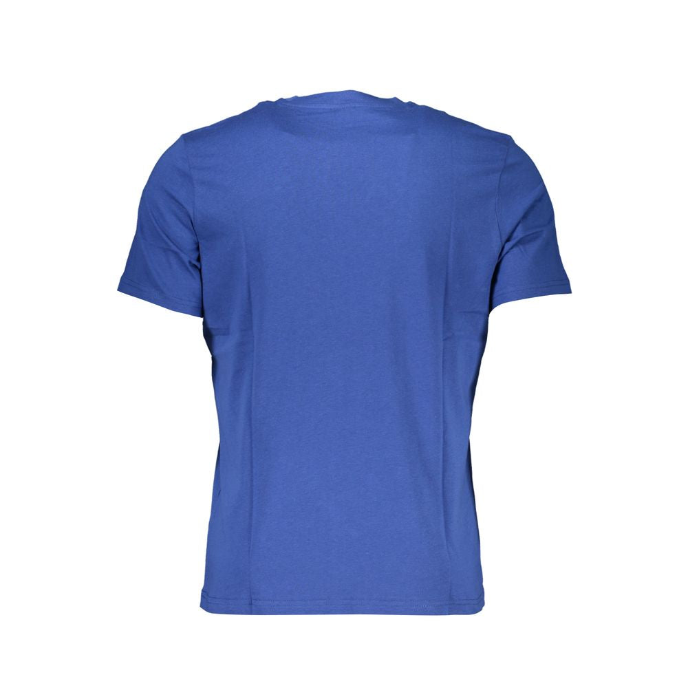 T-Shirt by North Sails for men in cotton blue & print features an edgy silhouette, meticulously detailed with a sophisticated and for a truly edgy finish.
