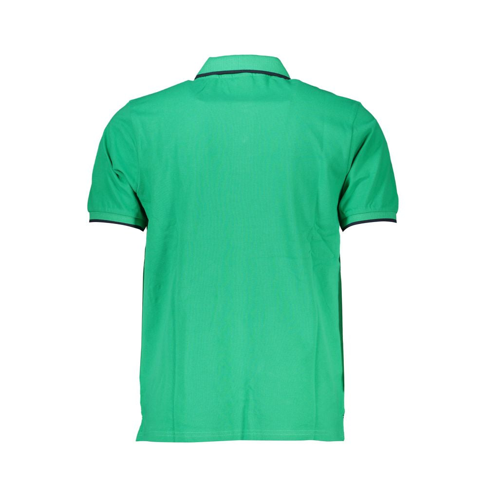 This Polo Shirt by North Sails for men in cotton green presents a flawless silhouette, showcasing flawless detailing and a refined for a truly flawless aesthetic.