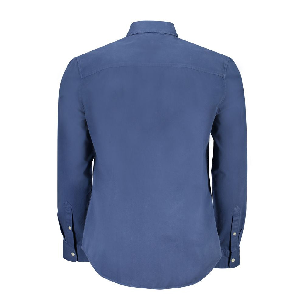 Shirt by North Sails for men in organic cotton blue showcases a sleek silhouette, elegantly detailed with a sleek button-down-collar neckline and for a sleek finish.