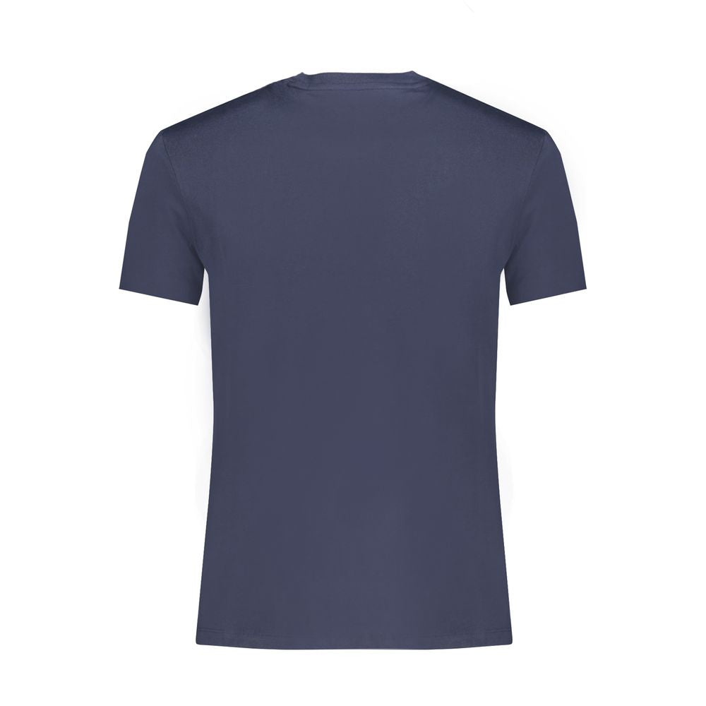 T-Shirt by Timberland for men in cotton blue features an edgy silhouette, meticulously detailed with a sophisticated and for a truly edgy finish.