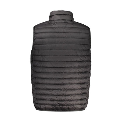 Jacket by North Sails for men in polyamide black features a smart silhouette, perfectly accentuated by its unique and functional pockets for a smart finish.