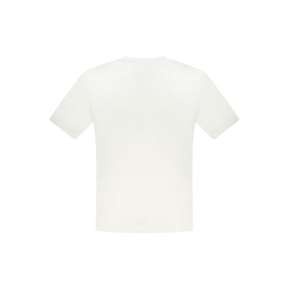 T-Shirt by North Sails for men in cotton white & print showcases a fashionable silhouette, elegantly detailed with a fashionable and for a sophisticated, high-fashion look.