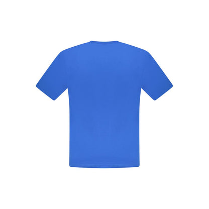 T-Shirt by North Sails for men in cotton blue & print features an on trend silhouette, perfectly showcasing a on trend and for an elevated aesthetic.