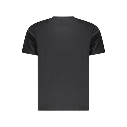 T-Shirt by North Sails for men in cotton black features a plush silhouette, showcasing a sophisticated and for a truly plush finish.