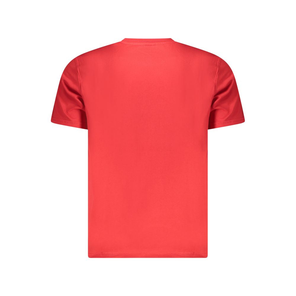 T-Shirt by North Sails for men in cotton red & print showcases a chic silhouette, artfully detailed with a chic and for a chic finish.