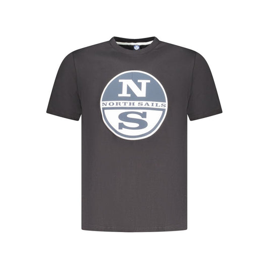 T-Shirt by North Sails for men in cotton black & print features an edgy silhouette, meticulously detailed with a sophisticated short-sleeve and crew neckline for a truly edgy finish.