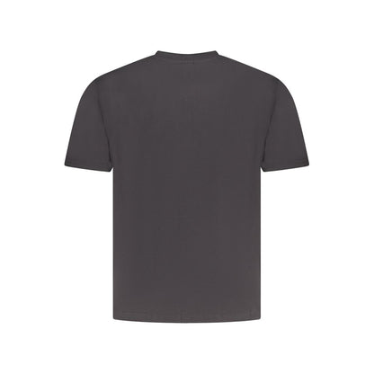 T-Shirt by North Sails for men in cotton black & print features an edgy silhouette, meticulously detailed with a sophisticated and crew neckline for a truly edgy finish.