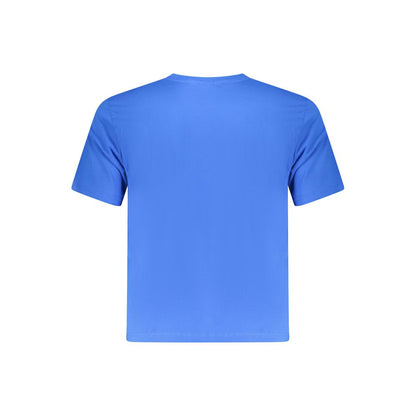 T-Shirt by North Sails for men in cotton blue & print showcases a dramatic silhouette, elegantly detailed with a dramatic and for a truly dramatic finish.