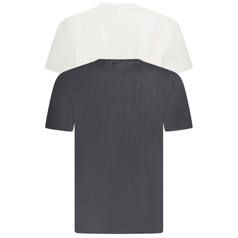 T-Shirt by Fila for men in organic cotton black, white & print showcases a chic silhouette, artfully detailed with a chic and for a chic finish.