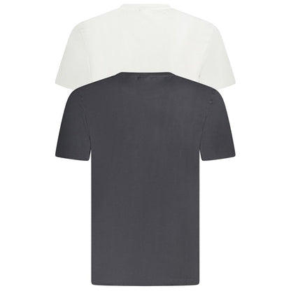 T-Shirt by Fila for men in organic cotton black, white & print showcases a chic silhouette, artfully detailed with a chic and for a chic finish.