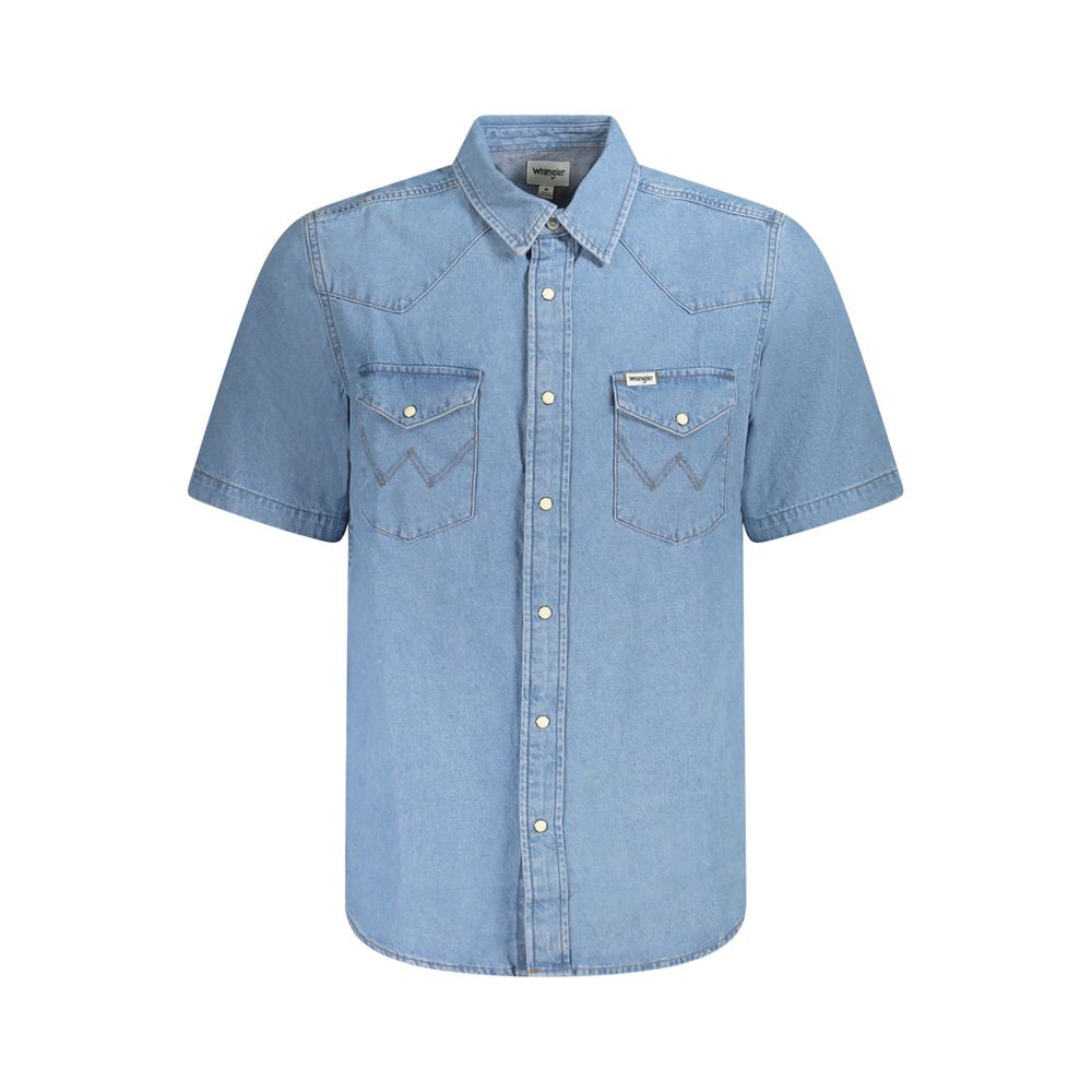 Shirt by Wrangler for men in denim cotton light-blue features an architectural silhouette with a refined and elegant for a architectural look.