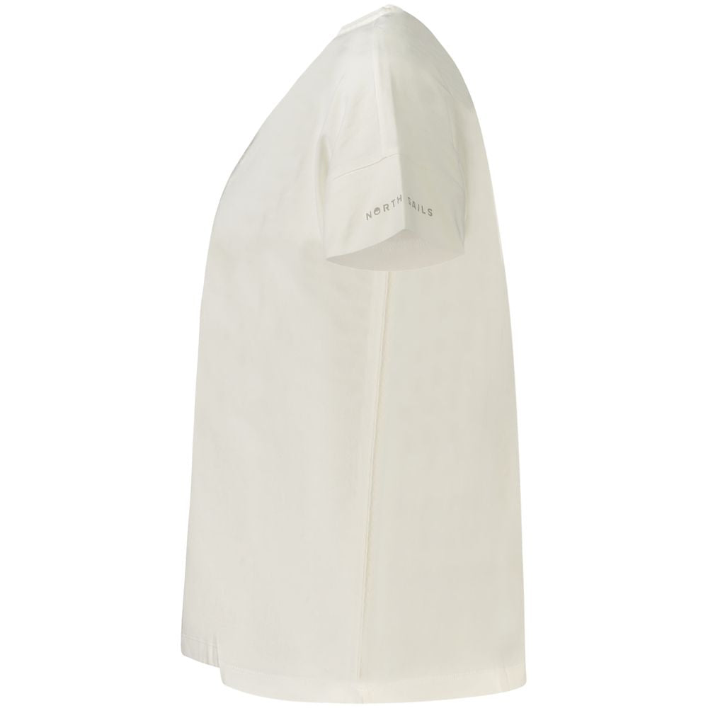 T-Shirt by North Sails for women in cotton white & print features an edgy silhouette, meticulously detailed with a sophisticated and wide-neck neckline for a truly edgy finish.
