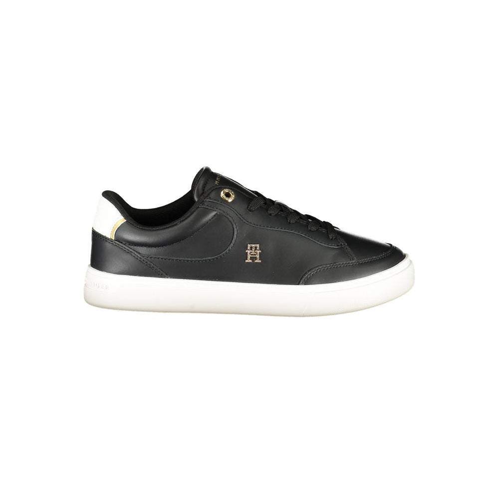 Sneakers by Tommy Hilfiger for women in polyester polyethylene leather black features a sumptuous design, perfectly showcasing the sumptuous casual style of this Essence Women's Casual Polyester Polyethylene Leather Sneakers.
